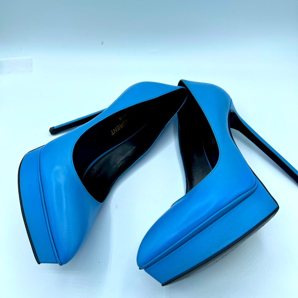 Yve Saint Laurent Platform 5 inch heels Powder Blue size 35.5  in leather